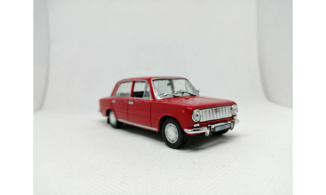 Vaz LADA 2101 zhiguli / Lada ВАЗ-2101 «Жигули», масштабная модель, DeAgostini, scale43