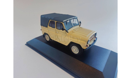 27 IST017 УАЗ 469Б Бежевый 1:43 DiP IST ICV NEO, масштабная модель, scale43, IST Models