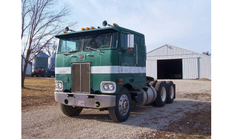 Peterbilt 352 Pacemaker 1:43 Ixo седельный тягач, масштабная модель, 1/43