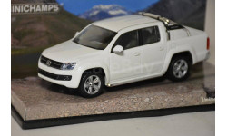 VOLKSWAGEN AMAROK 2009, WHITE