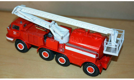 Кит пожарный пеноподъемник  ЗИЛ-135 ЛМ, сборная модель автомобиля, 1:43, 1/43