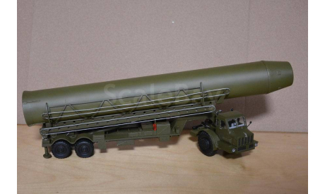 МАЗ-529Б .Установщик 8Т178 с ракетой Р-16, масштабные модели бронетехники, scale43