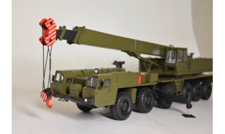 Кит  КС-7571 кран стреловой для монтажа вышки 40В6МД, сборные модели бронетехники, танков, бтт, scale43, Москвич