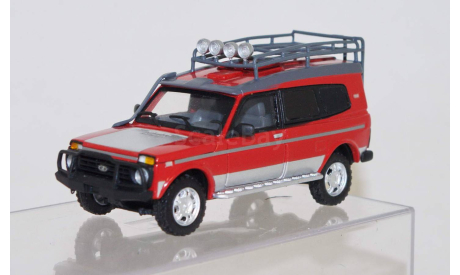 кит  комплект тюнинга для НИВА  ЛАУРА, сборная модель автомобиля, scale43