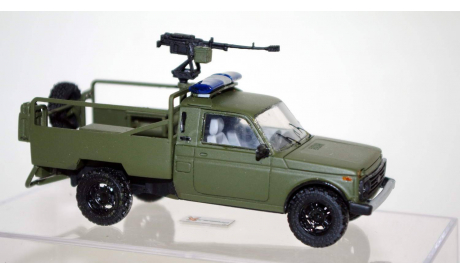 Кит Нива Вис с пулеметом, сборная модель автомобиля, 1:43, 1/43
