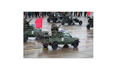 Кит Нива Вис с пулеметом, сборная модель автомобиля, 1:43, 1/43
