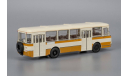 ЛиАЗ 677М бежево-жёлтый с запасным колесом, масштабная модель, Classicbus, scale43