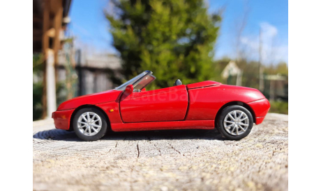 Kinsmart,Bburago,Jada,New Ray, масштабная модель, scale32, ALFA-ROMEO SPIDER 2003