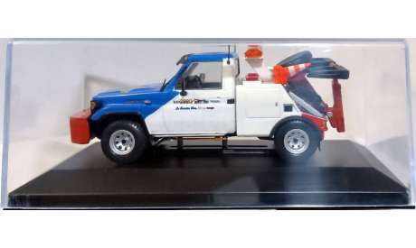 Toyota Land Cruiser 70 Tow Truck (эвакуатор), масштабная модель, DeAgostini, scale43