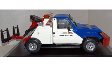 Toyota Land Cruiser 70 Tow Truck (эвакуатор), масштабная модель, DeAgostini, scale43