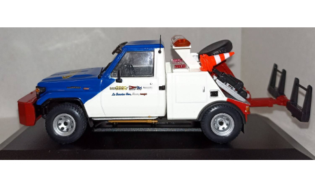 Toyota Land Cruiser 70 Tow Truck (эвакуатор), масштабная модель, DeAgostini, scale43