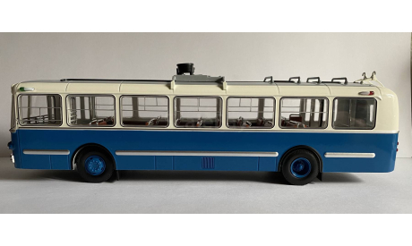 Троллейбус ЗиУ-5 Мороз Demprice, масштабная модель, scale43