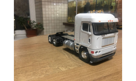 Freight liner Argosy, масштабная модель, Nik models, scale43