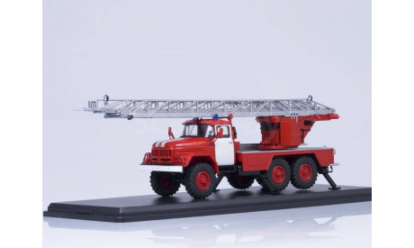 SSM-1163 АЛ-30 (ЗиЛ-131), красный с белыми полосами, масштабная модель, 1:43, 1/43, Start Scale Models (SSM)