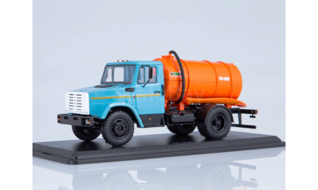 Вакуумная машина КО-520 (ЗиЛ-4333) SSM1256, масштабная модель, scale43, Start Scale Models (SSM)