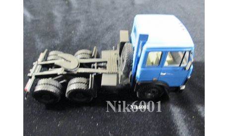 Н796 МАЗ 6422 седельный тягач (1981-1985), синий, масштабная модель, 1:43, 1/43, Наш Автопром