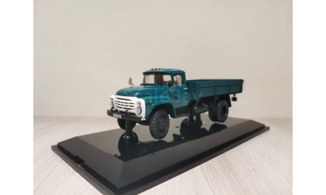 ЗиЛ-130 бортовой 1982 DipModels 113028, масштабная модель, scale43, DiP Models