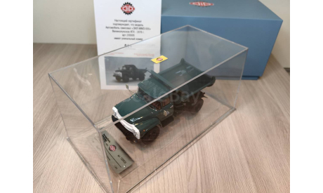 ЗиЛ-ММЗ-555 самосвал, Великолукское АТХ - 1976 г. DipModels 155505, масштабная модель, scale43, DiP Models