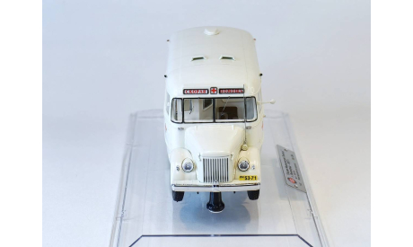 Павловский Автобус 651 ’Скорая Медицинская Помощь’, г. Ленинград - 1957 г. г Dip Models 165104, масштабная модель, scale43, ПАЗ
