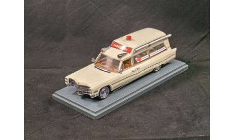 Масштабная модель Cadillac S&S Ambulance White 1966 NEO43895, масштабная модель, Neo Scale Models, scale43