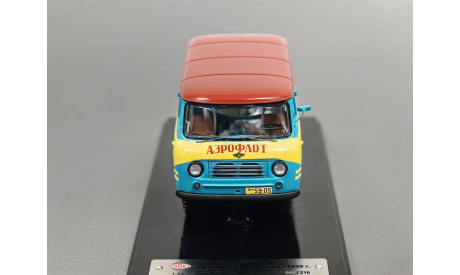 Масштабная модель Советский автомобиль тип 450 фургон - 1959 г. DIP MODELS 145033, масштабная модель, УАЗ, scale43