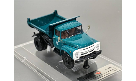Масштабная модель ЗиЛ-ММЗ-555 самосвал, Великолукское АТХ - 1976 г. Dip Models 155505, масштабная модель, scale43