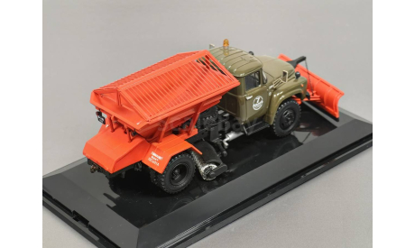 Масштабная модель Пескоразбрасыватель ’ПР-130’ Москва 1977 г. Dip Models 113024, масштабная модель, ЗИЛ, scale43