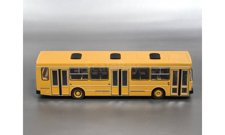 Масштабная модель Городской автобус 5256 желтый 04012, масштабная модель, scale43, Demprice, ЛиАЗ