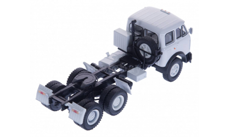 Н702 МАЗ 515В седельный тягач (1977), светло-серый, масштабная модель, scale43, Наш Автопром