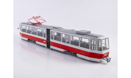 Масштабная модель Трамвай Tatra-KT4 (Татра) SSM4077, масштабная модель, scale43, Start Scale Models (SSM)