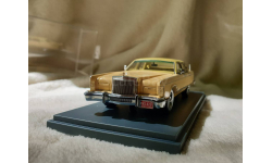 Lincoln Continental Town Car 1977 (Neo 1:43)