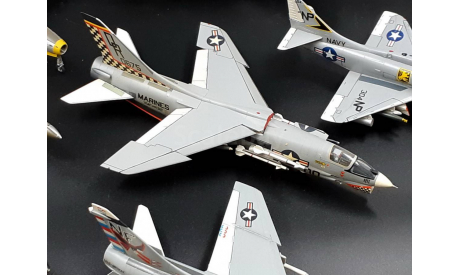 1/72 модель самолета Ф-8 ’Крусайдер’, США 1955 год истребитель фирмы Воут в масштабе 1/72, масштабные модели авиации, коллекция Новостройки СПб, scale72