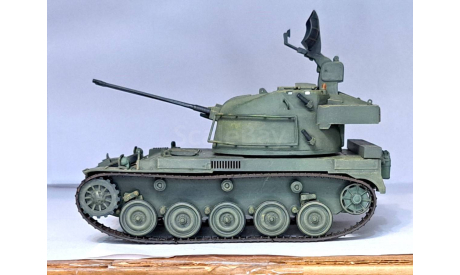 1/35 модель танка ЗСУ АМХ-13 ДСА, Франция AMX 13 D.C.A defense contre avions, масштабные модели бронетехники, Коллекция Новостройки СПб, scale35