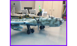1/48 модель самолета Хейнкель Хе-177 А-5 Грифон тяжелого бомбардировщика + две планирующие бомбы Хеншель Хс 293