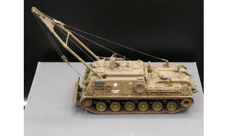 1/35 модель танка М88А1 БРЭМ бронированная ремонтно эвакуационная машина США M88A1 Recovery Tank Bergepanzer М-88 М 88 М88 Hercules М88 Геркулес, масштабные модели бронетехники, Коллекция Новостройки СПб, scale35