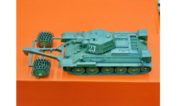 1/35 модель танка Т-34 -76 с минным тралом, СССР