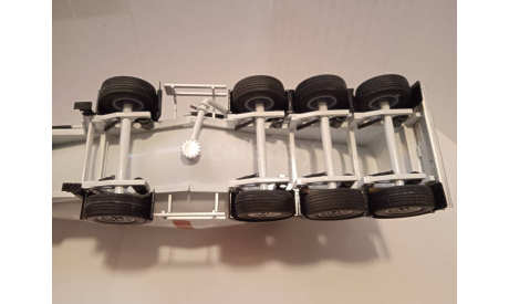 Цементовоз полуприцеп Bonum MAN TGX 18.480, масштабная модель, scale43