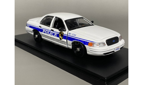 Greenlight 1/43 MacGyver Ford Crown Victoria Polic, масштабная модель, Greenlight Collectibles, scale43