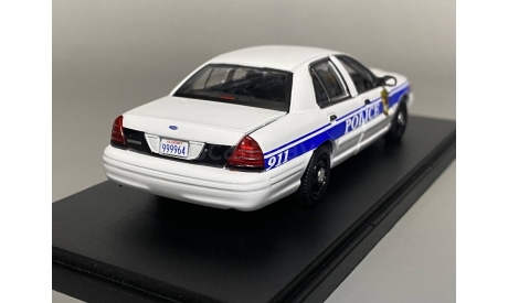 Greenlight 1/43 MacGyver Ford Crown Victoria Polic, масштабная модель, Greenlight Collectibles, scale43