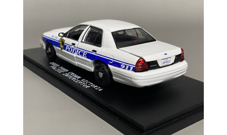 Greenlight 1/43 MacGyver Ford Crown Victoria Polic, масштабная модель, Greenlight Collectibles, scale43