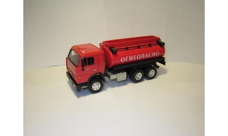 КАМАЗ  цистерна., масштабная модель, 1:43, 1/43, Bauer/Cararama/Hongwell