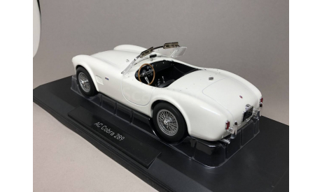 AC Cobra 289 1963 Norev 1:18, масштабная модель, scale18, AC Cars