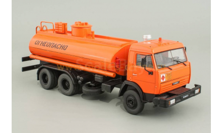 Камаз-53215 НефАЗ-6606 нефтепродукты, масштабная модель, 1:43, 1/43, Автомобиль на службе, журнал от Deagostini