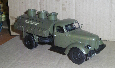 маслотопливозаправщик ., сборная модель автомобиля, ЗИЛ 164, scale43