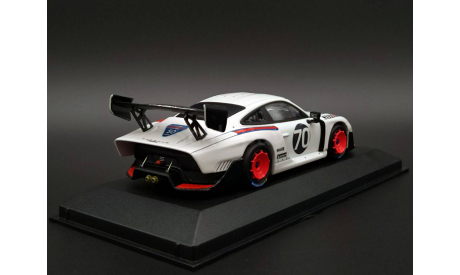 1/43 Porsche 935 (Porsche 911 991 GT2 RS) - Minichamps, масштабная модель, scale43
