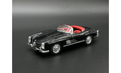 1/43 Mercedes-Benz SL280 Roadster - Schuco