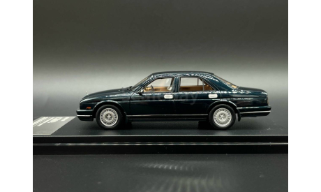 1/43 Nissan Cima Type III 1991 - Hi-Story, масштабная модель, scale43