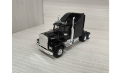 Kenworth W 900 with aero cab black