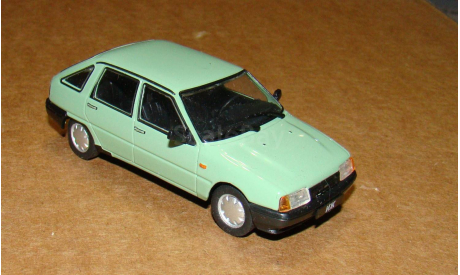 Модель 1/43 ИЖ-2126 ’Орбита’ Автолегенды СССР №60, масштабная модель, Автолегенды СССР журнал от DeAgostini, scale43
