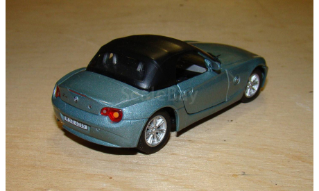 BMW Z 4 1/43 пр-во Hongwell Cararama, масштабная модель, scale43